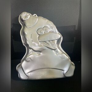 Wilton Sesame Street Big Bird Birthday Cake Pan 2105-3654 Jim Henson Aluminum